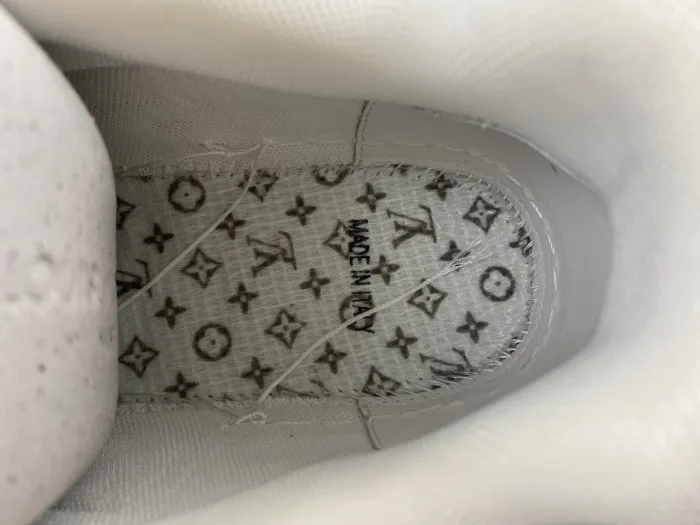 Affordable LV TRAINER SNEAKER 24052404 0112