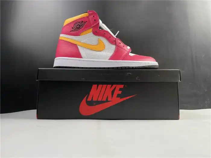 Tbkicks Air Jordan 1 High OGLight Fusion Red 555088-603 0122