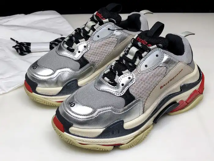 Reps BLCG Triple S Silver Red (2018) 512175-W09O3-1081 0127