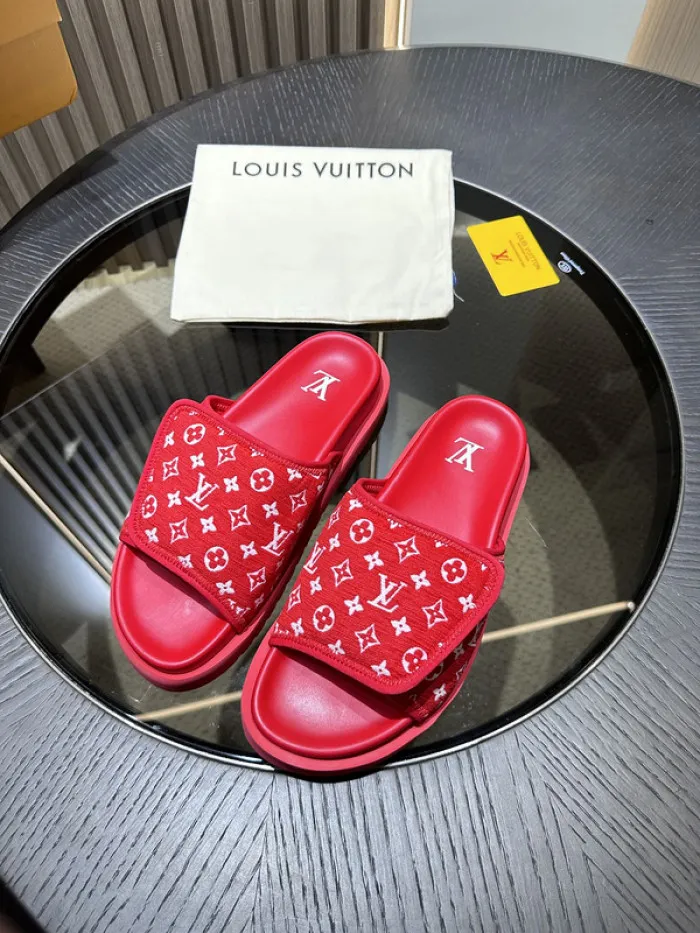 LV Miami Mule 24052711 0112