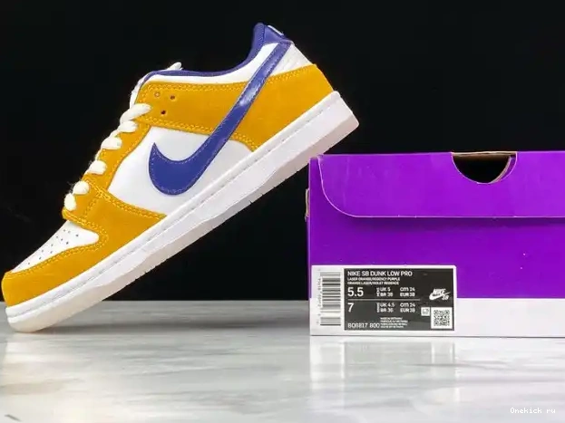 Tbkicks LASER NIKE DUNK ORANGE LOW SB BQ6817-800 0213