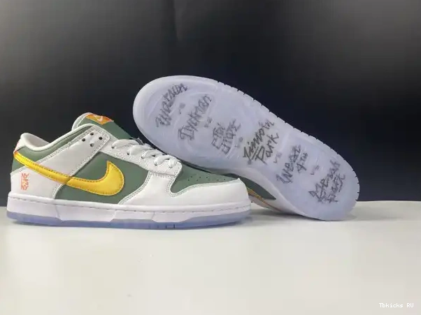 Reps Low Nike NY vs. DN2489-300 NY Dunk 0211