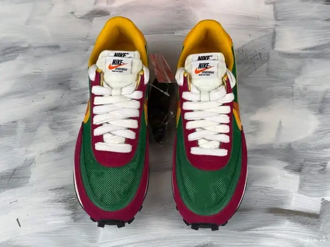 Onekick BV0073-301 Waffle LDV Sacai Green' Nike 'Pink x 0220