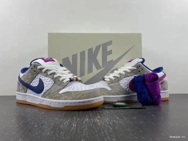 Tbkicks FZ5251-001 Leal x Low Dunk SB Nike Rayssa 0217