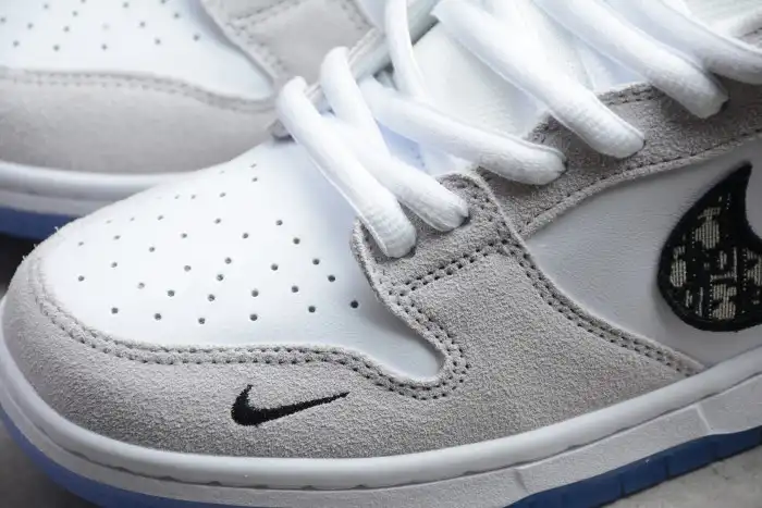 Cheap DR x Nike Dunk SB Low BQ6817-002 0205