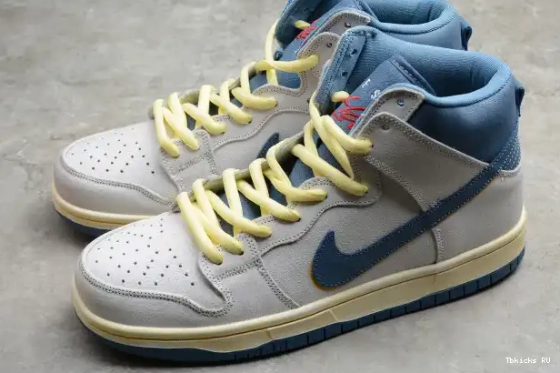 Tbkicks Nike Dunk Atlas (2020) CZ3334-100 SB at High Sea Lost 0222