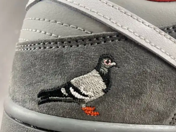 Affordable Dunk SB Low Staple Nike NYC Pigeon 304292-011 0207