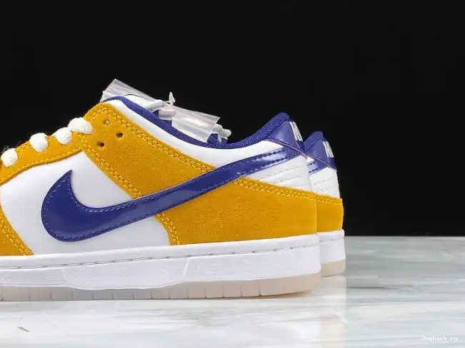 Tbkicks LASER NIKE DUNK ORANGE LOW SB BQ6817-800 0213