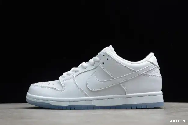 Onekick 304292-100 Dunk White Nike SB Ice Low 0217