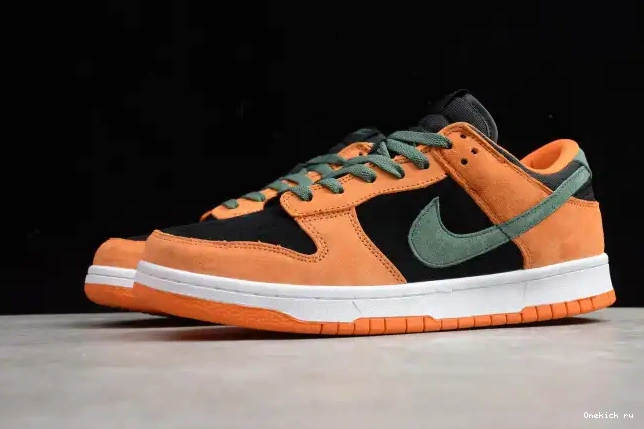 Reps LOW CERAMIC DUNK SB DA1469-001 NIKE 0227