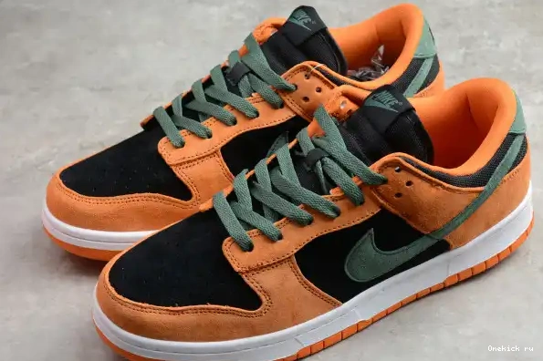 Reps LOW CERAMIC DUNK SB DA1469-001 NIKE 0227