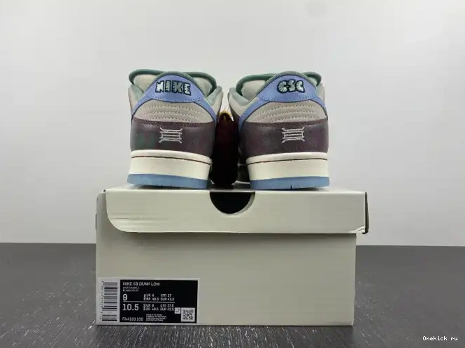 Onekick FN4193-100 Club SB Nike Dunk Low Skate Crenshaw 0213