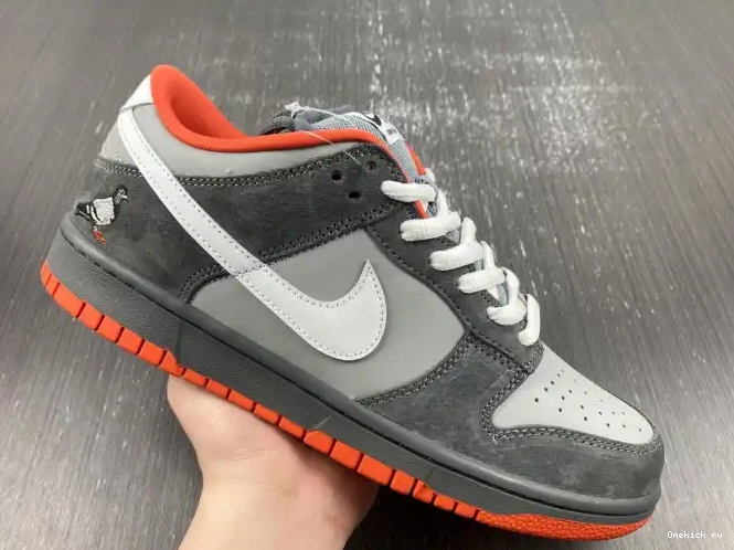 Affordable Dunk SB Low Staple Nike NYC Pigeon 304292-011 0207