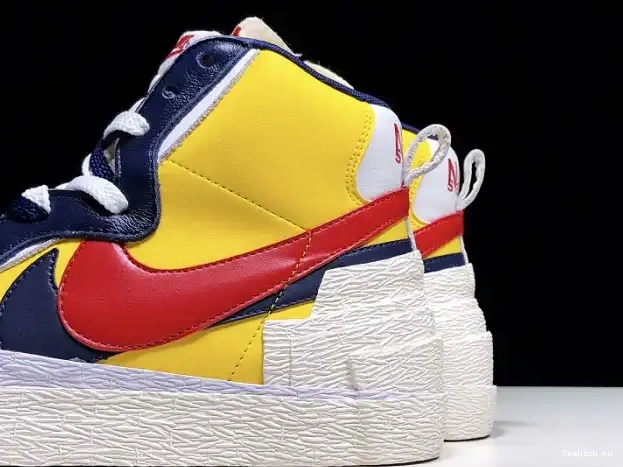 Onekick BV0072-700 BLAZER NIKE SACAI MID MAIZE X VARSITY 0207