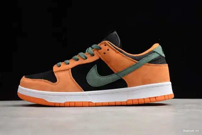 Reps LOW CERAMIC DUNK SB DA1469-001 NIKE 0227