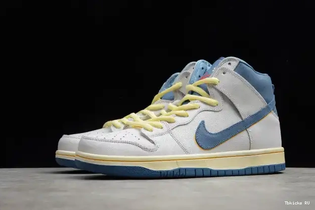 Tbkicks Nike Dunk Atlas (2020) CZ3334-100 SB at High Sea Lost 0222