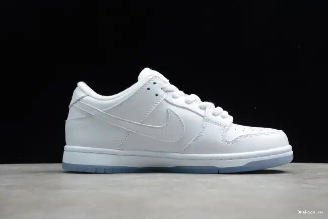 Tbkicks 304292-100 Dunk Ice White Nike Low SB 0211