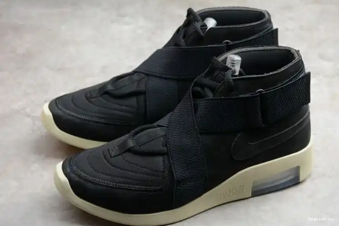 Tbkicks Nike Air Black AT8087-002 God Fear Raid of 180 0217