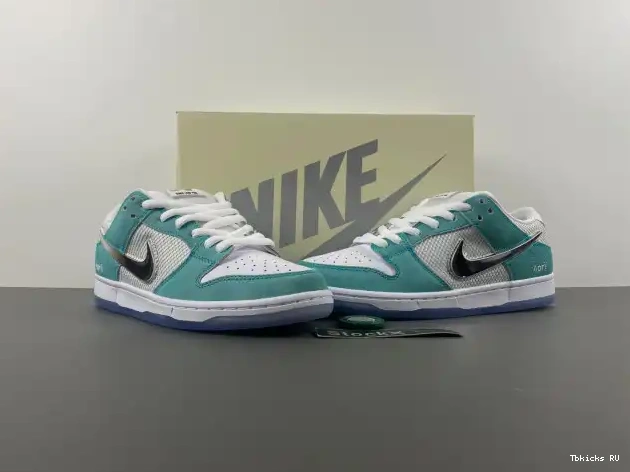 Onekick April Low FD2562-400 Dunk Skateboards SB Nike 0217