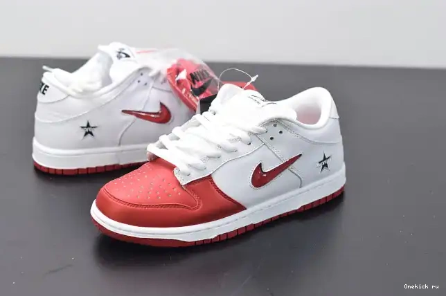 Onekick Low CK3480-600 Jewel Nike Dunk Swoosh SB Red 0301