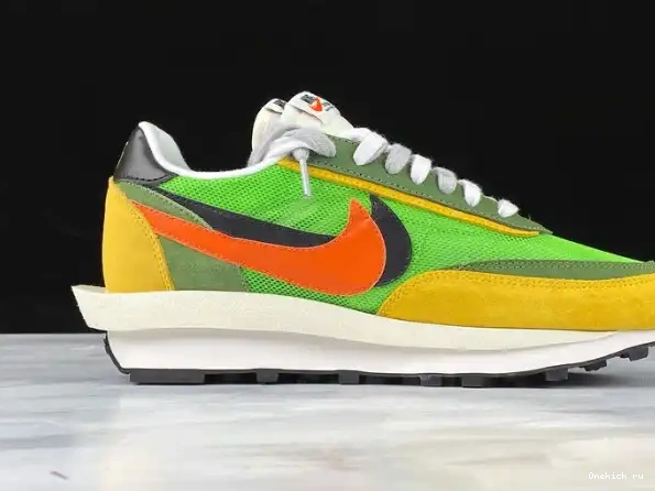 Reps x Daybreak Nike Multi Green Sacai LDV Waffle BV0073-300 0304