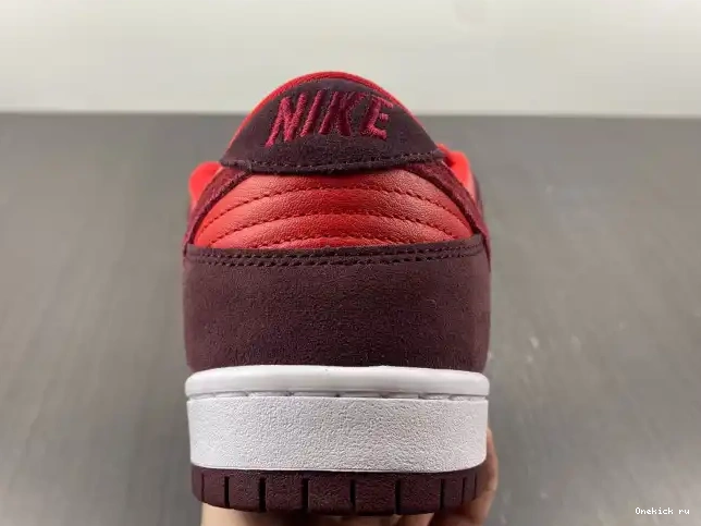 Cheap Dunk Nike DM0807-600 Low Cherry SB 0304