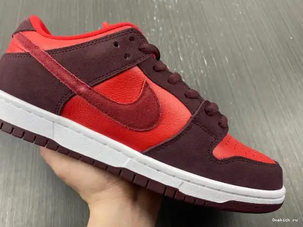 Cheap Dunk Nike DM0807-600 Low Cherry SB 0304