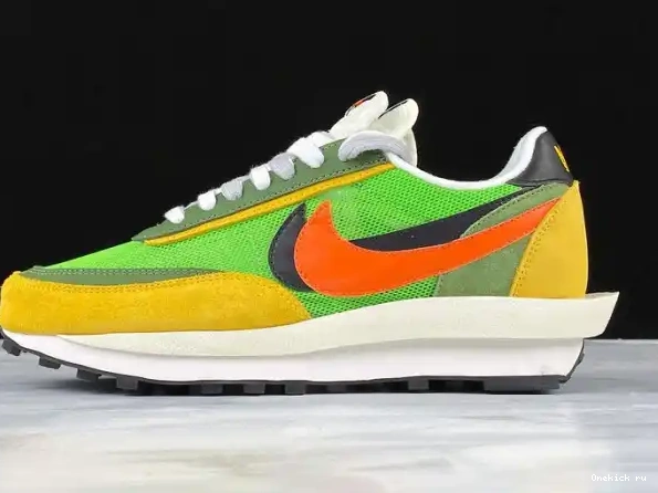 x Daybreak Nike Multi Green Sacai LDV Waffle BV0073-300 0304